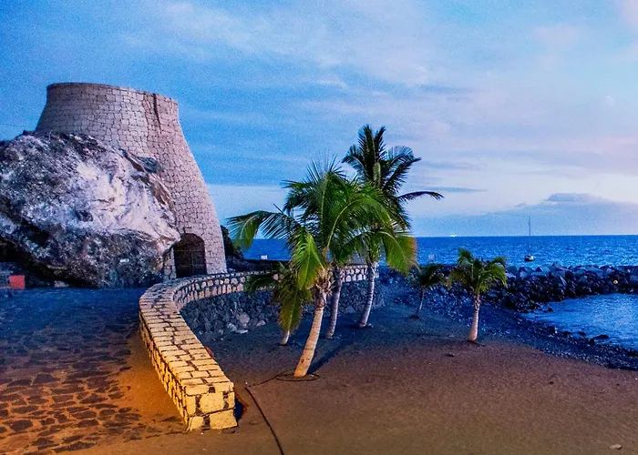 Apartmán Sunny Vibes With Pool & Ocean Views