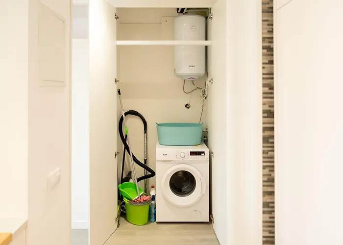 Daire Sunny Vibes With Pool & Ocean Views *